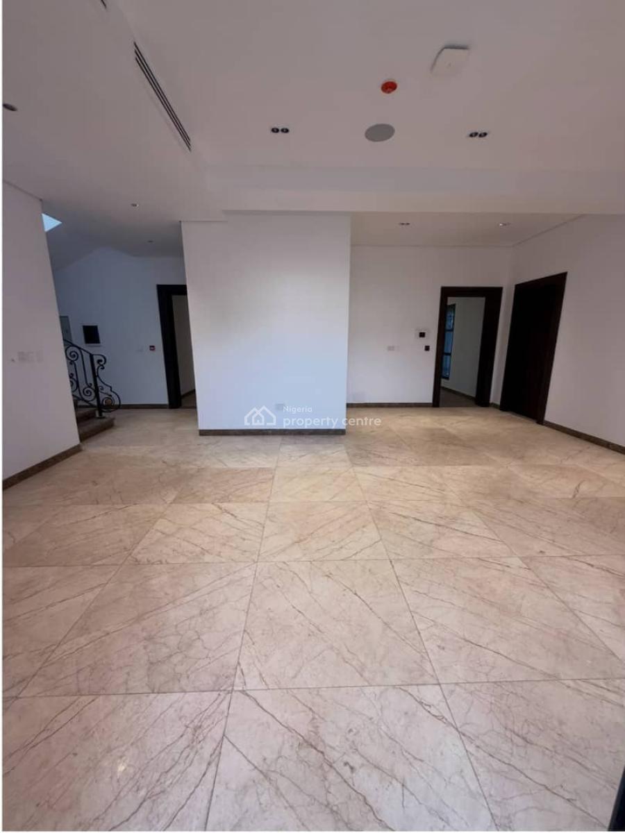 7 Bedroom Detached Duplex Spacious Compound Maitama, Maitama District, Abuja, Detached Duplex for Sale