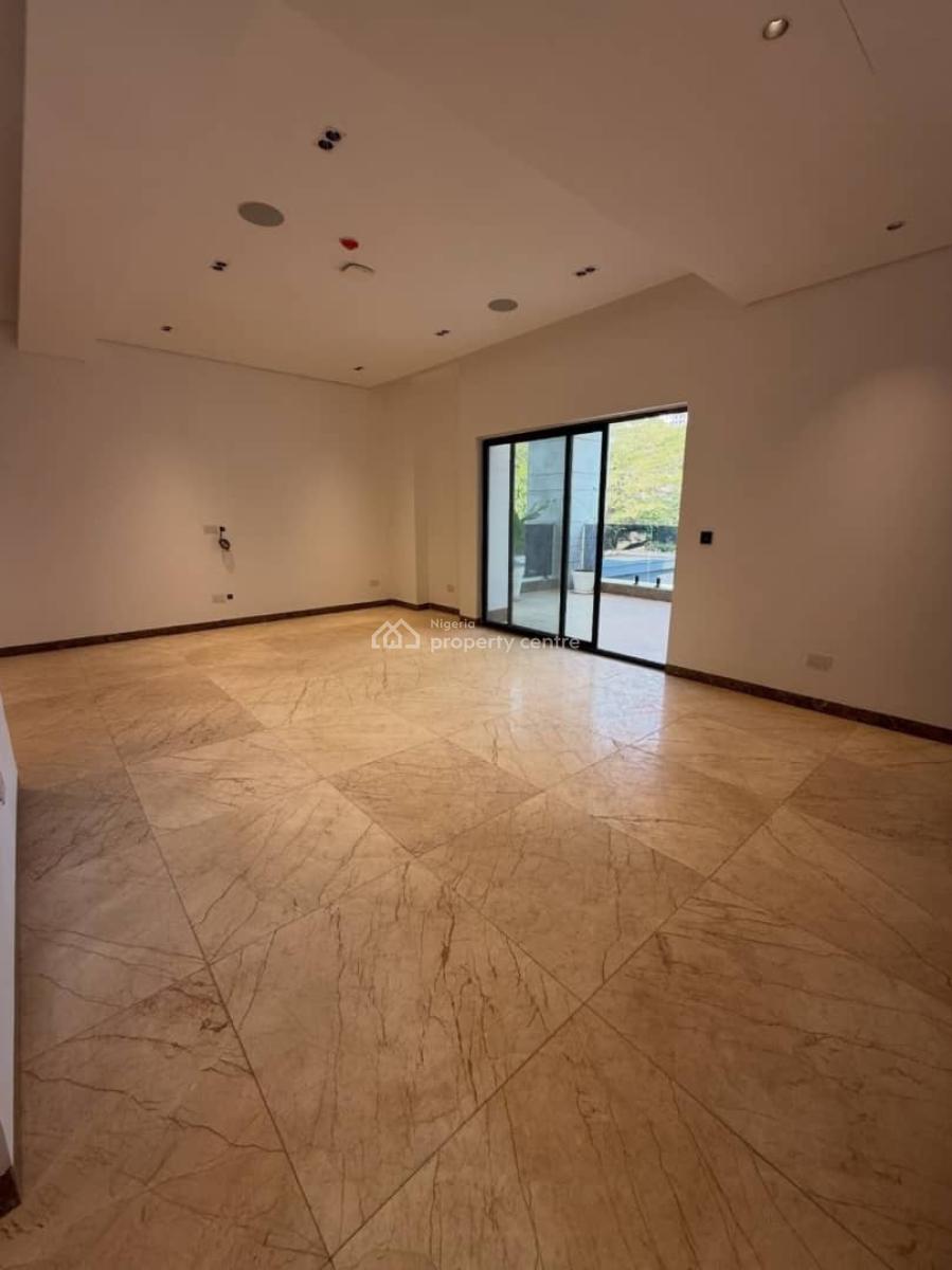 7 Bedroom Detached Duplex Spacious Compound Maitama, Maitama District, Abuja, Detached Duplex for Sale