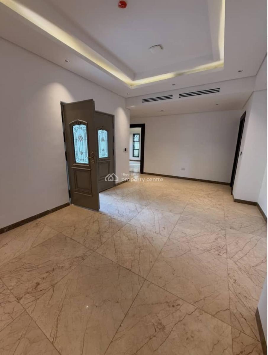 7 Bedroom Detached Duplex Spacious Compound Maitama, Maitama District, Abuja, Detached Duplex for Sale