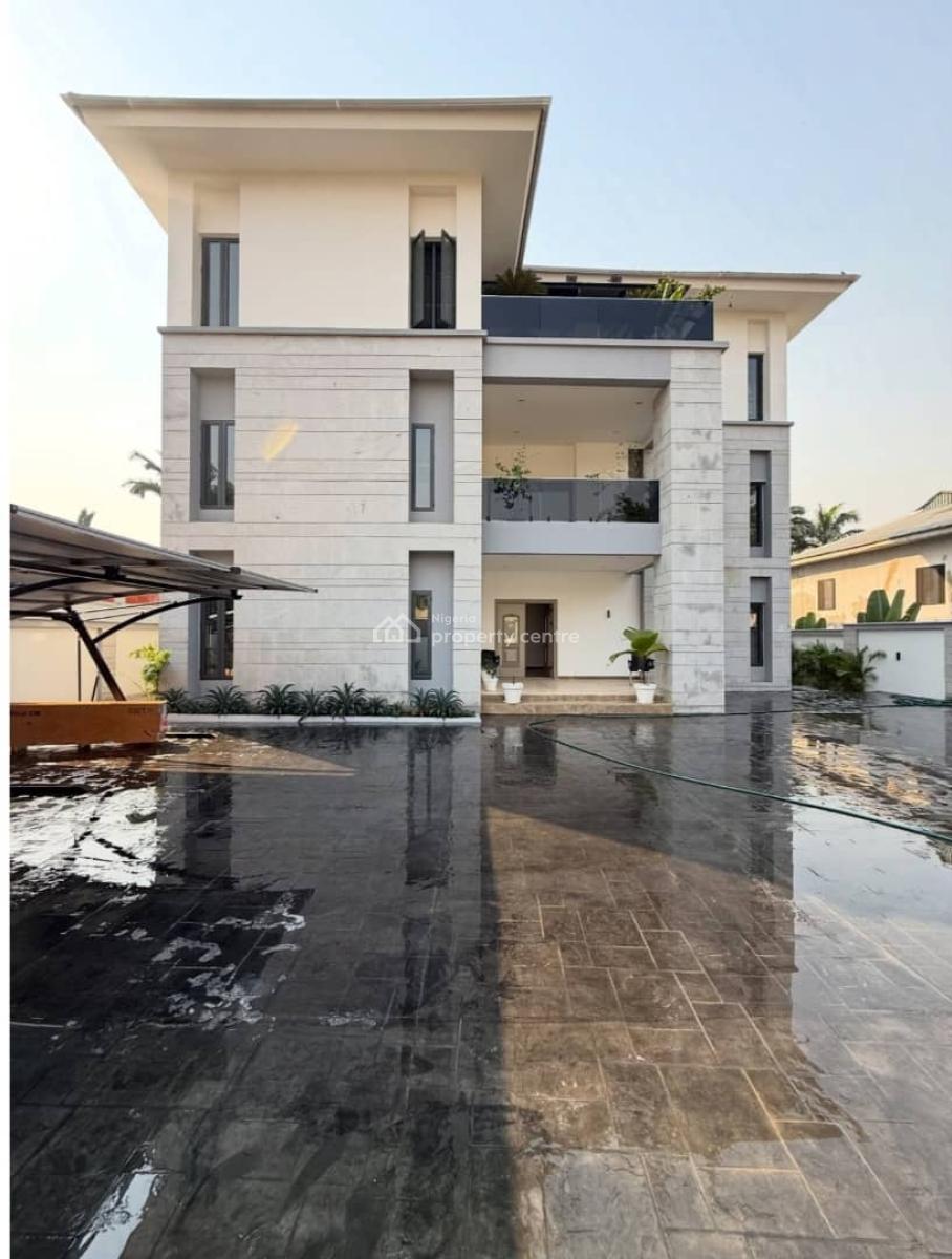 7 Bedroom Detached Duplex Spacious Compound Maitama, Maitama District, Abuja, Detached Duplex for Sale