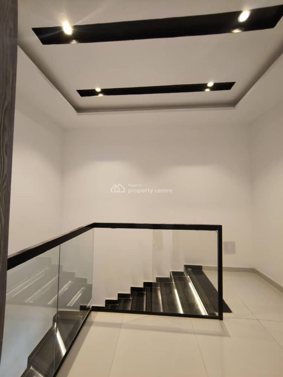 Luxury Beautifully Built 2 Bedroom Maisonette, Lekki Phase 1, Lekki, Lagos, House for Rent