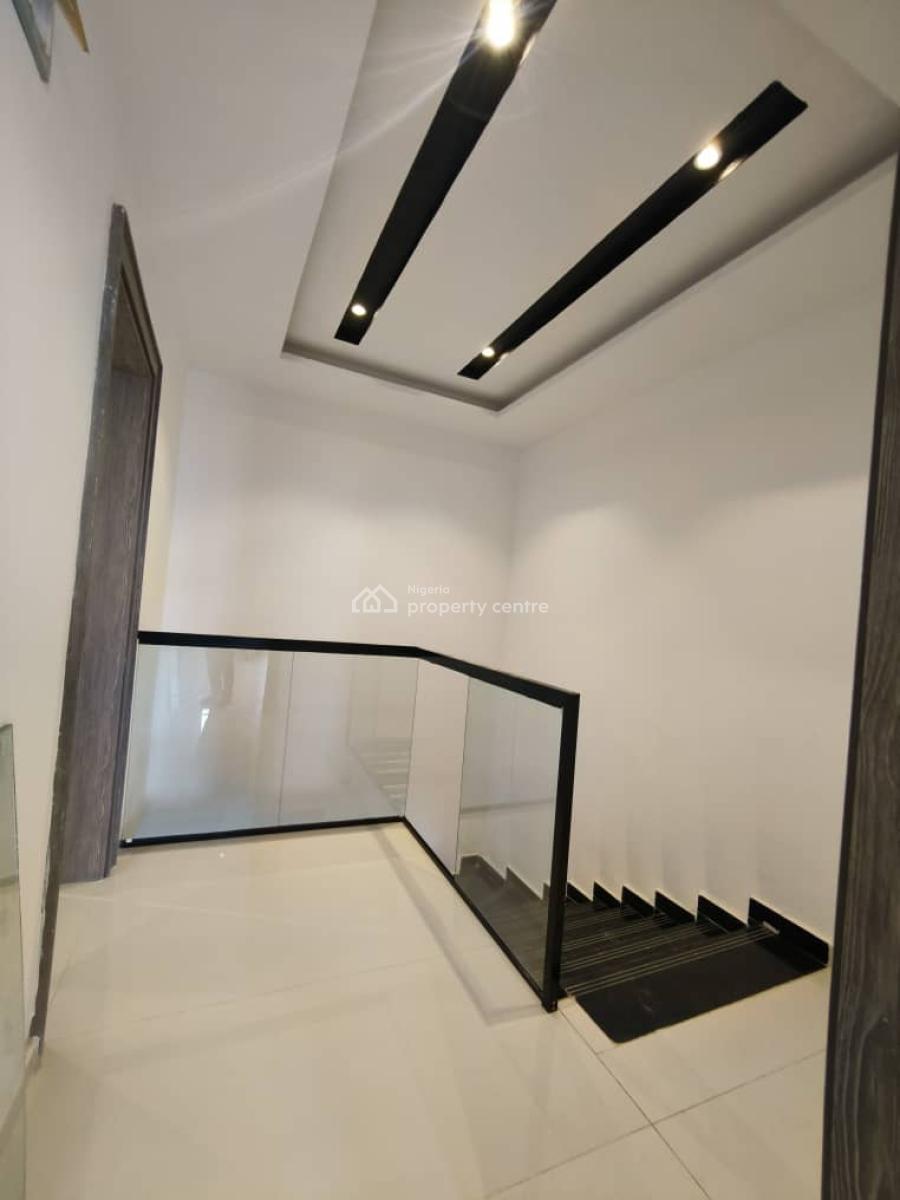 Luxury Beautifully Built 2 Bedroom Maisonette, Lekki Phase 1, Lekki, Lagos, House for Rent