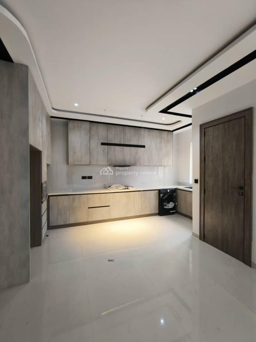 Luxury Beautifully Built 2 Bedroom Maisonette, Lekki Phase 1, Lekki, Lagos, House for Rent