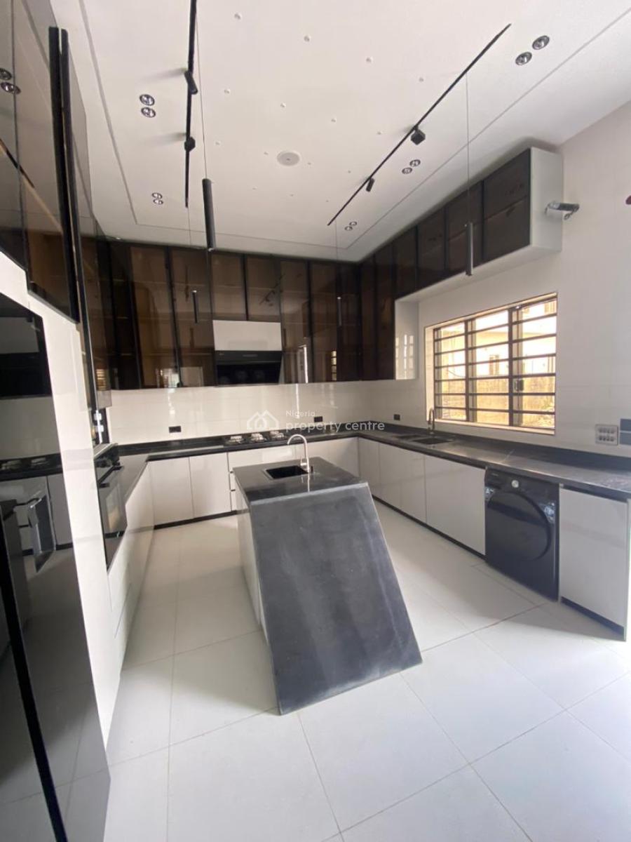5 Bedroom Fully Detached Duplex with Bq and Swimming Pool, 5 Bedroom Fully Detached Duplex with Bq and Swimming Pool in Chevron, Lekki, Lagos, Detached Duplex for Sale