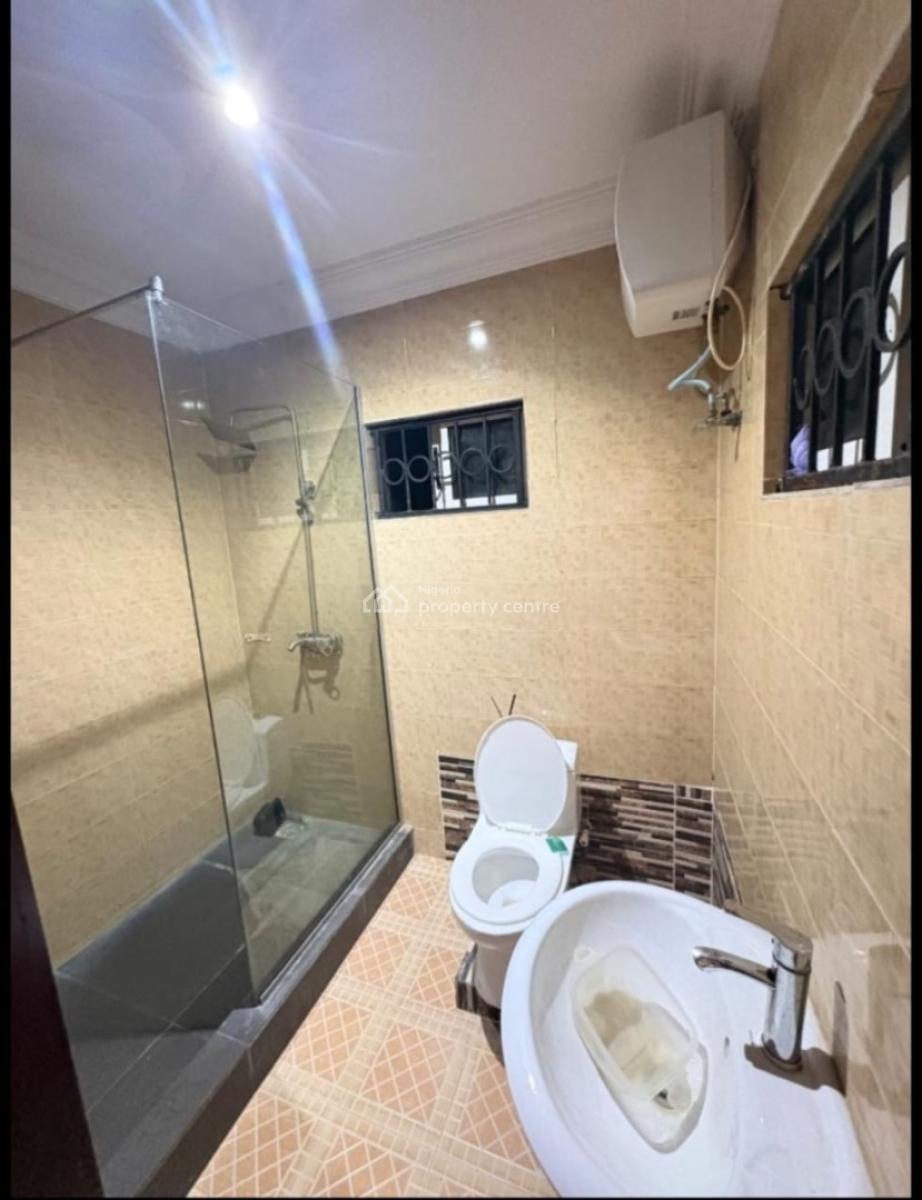 Spacious 1 Bedroom Penthouse Apartment with 2 Balconies, Lekki Phase One Lagos, Lekki Phase 1, Lekki, Lagos, Mini Flat (room and Parlour) for Rent