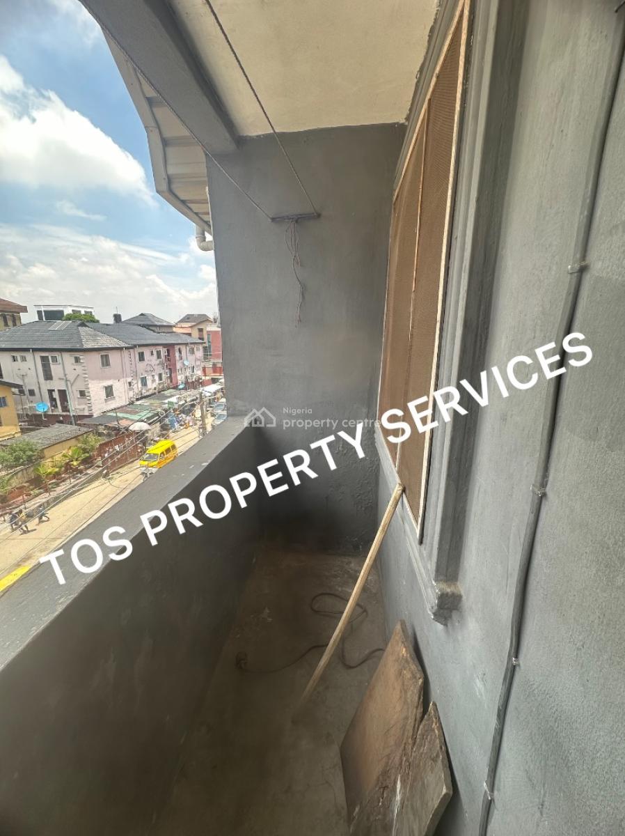Nice 1 Room Self-contained Flat + Balcony, in a Serene Neighborhood in Yaba, Yaba, Lagos, Self Contain (single Rooms) for Rent