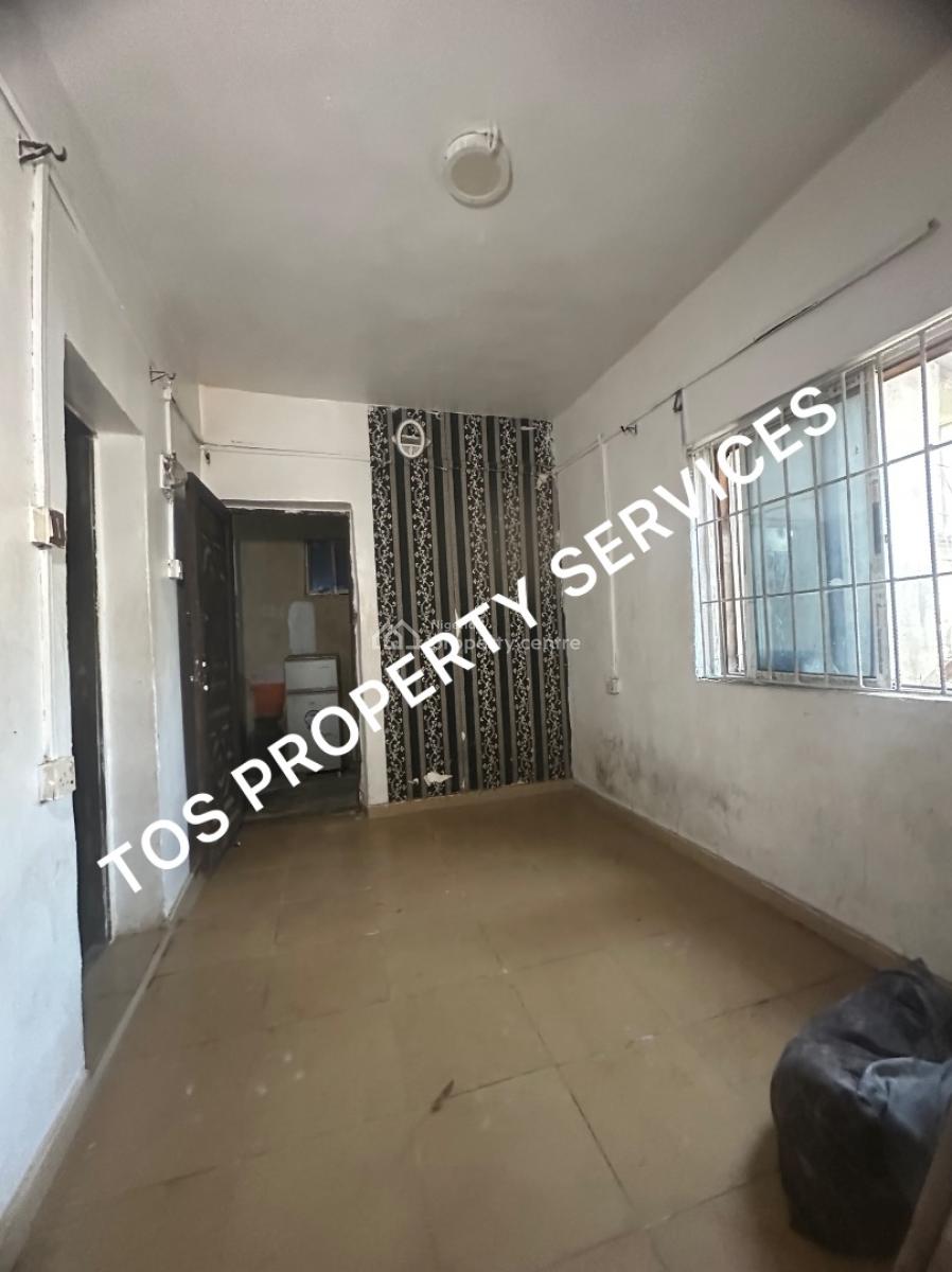 1 Room Self-contained Flat, Yaba, Yaba, Lagos, Self Contain (single Rooms) for Rent