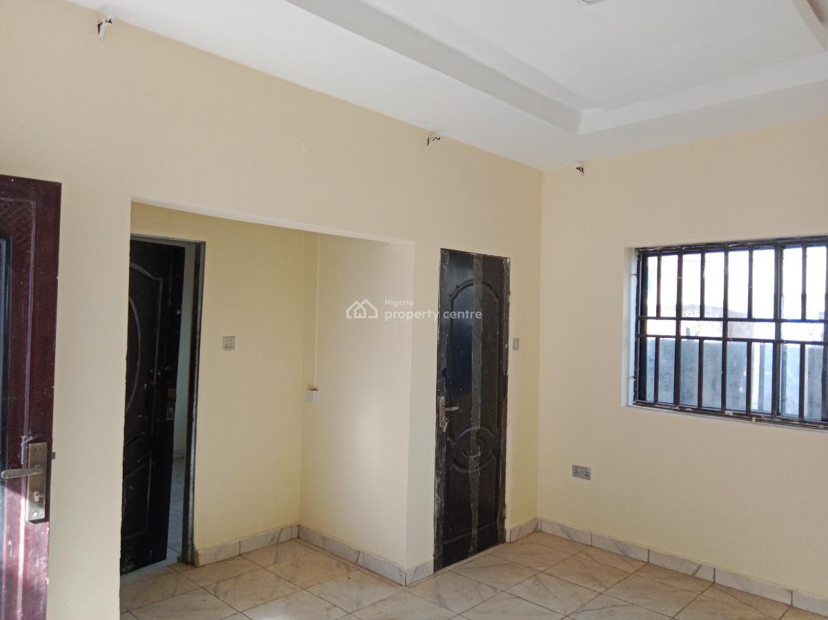 a One Bedroom Flat in a Gated Compound, Good Water Supply ;2 Toilets, Close to Kabusa Gardens Estate Down Sunnyvale Junction Road., Lokogoma District, Abuja, Flat / Apartment for Rent