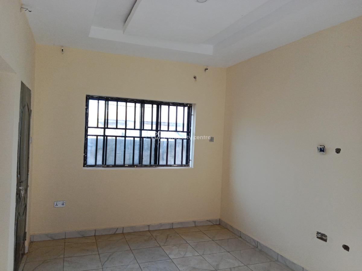 a One Bedroom Flat in a Gated Compound, Good Water Supply ;2 Toilets, Close to Kabusa Gardens Estate Down Sunnyvale Junction Road., Lokogoma District, Abuja, Flat / Apartment for Rent