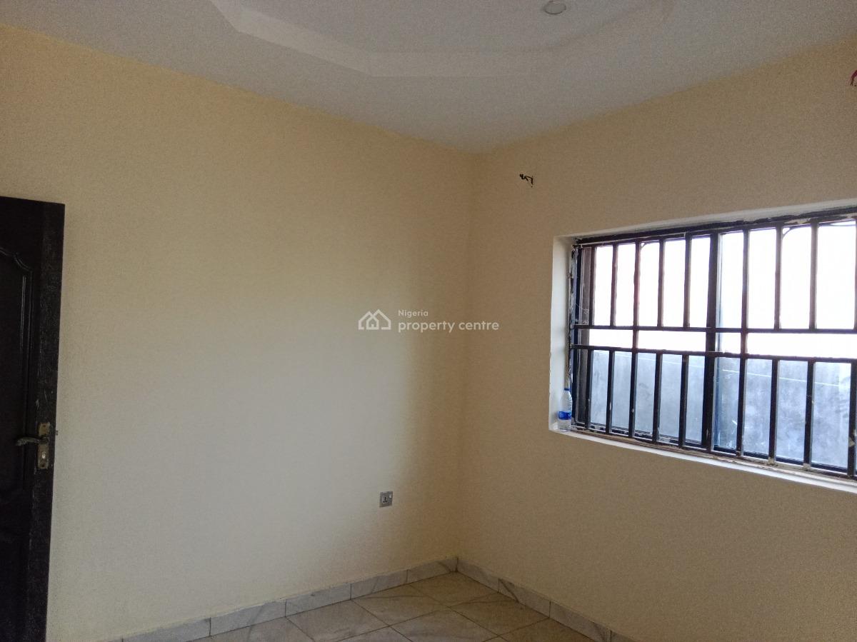 a One Bedroom Flat in a Gated Compound, Good Water Supply ;2 Toilets, Close to Kabusa Gardens Estate Down Sunnyvale Junction Road., Lokogoma District, Abuja, Flat / Apartment for Rent