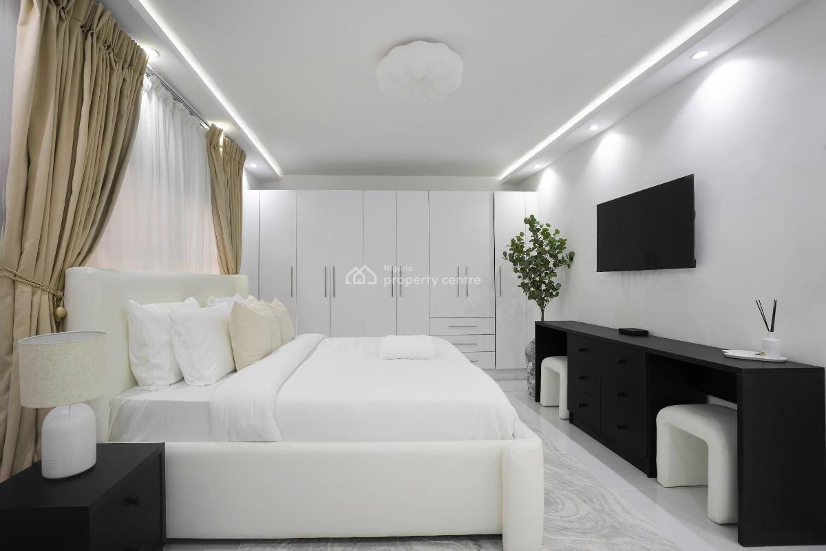 a Quiet Luxury Three-bedroom, Ikoyi, Lagos, Flat / Apartment Short Let
