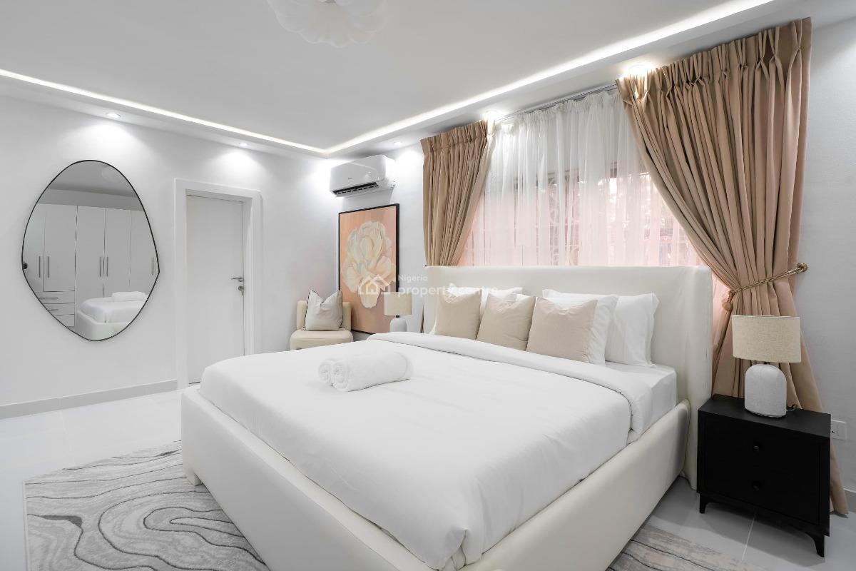 a Quiet Luxury Three-bedroom, Ikoyi, Lagos, Flat / Apartment Short Let
