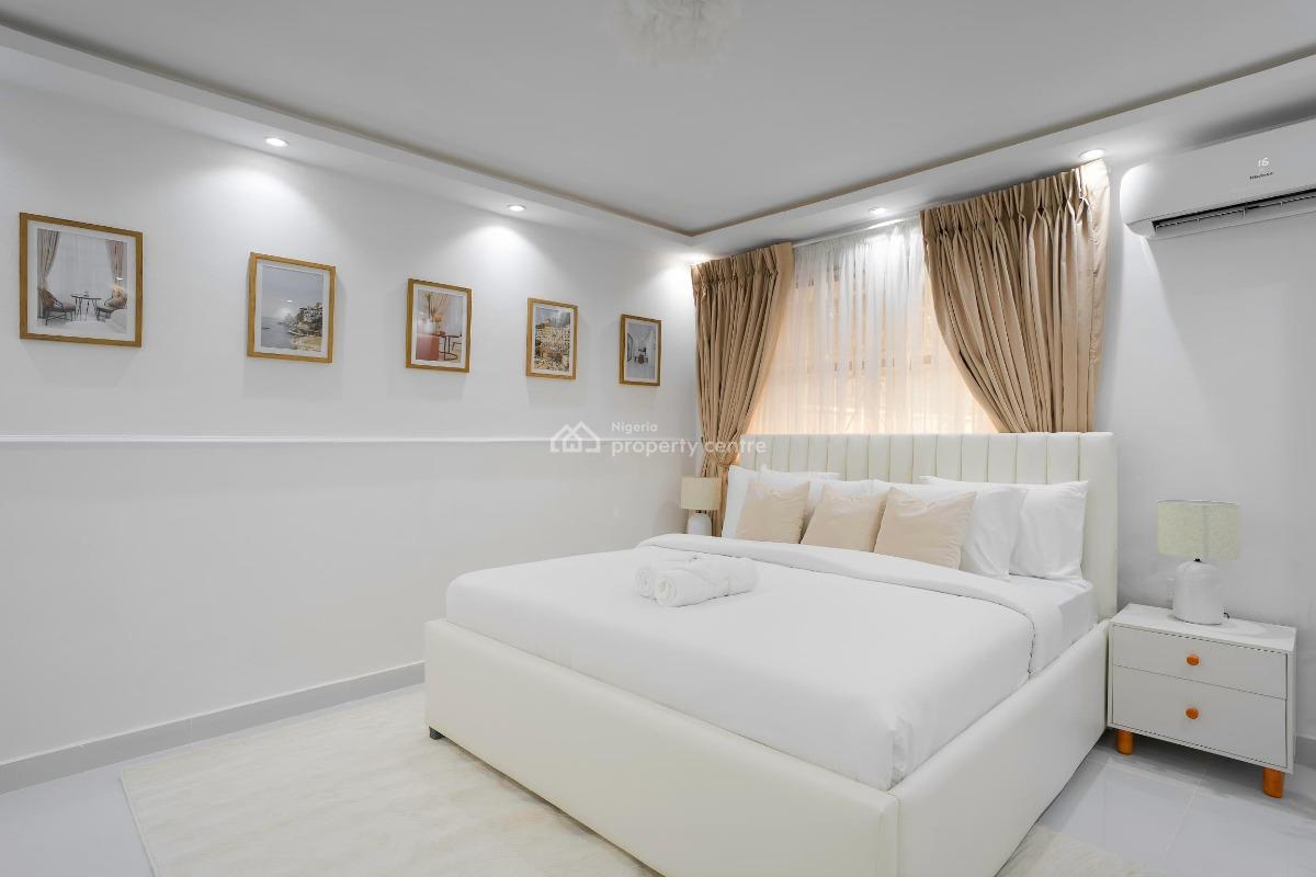 a Quiet Luxury Three-bedroom, Ikoyi, Lagos, Flat / Apartment Short Let
