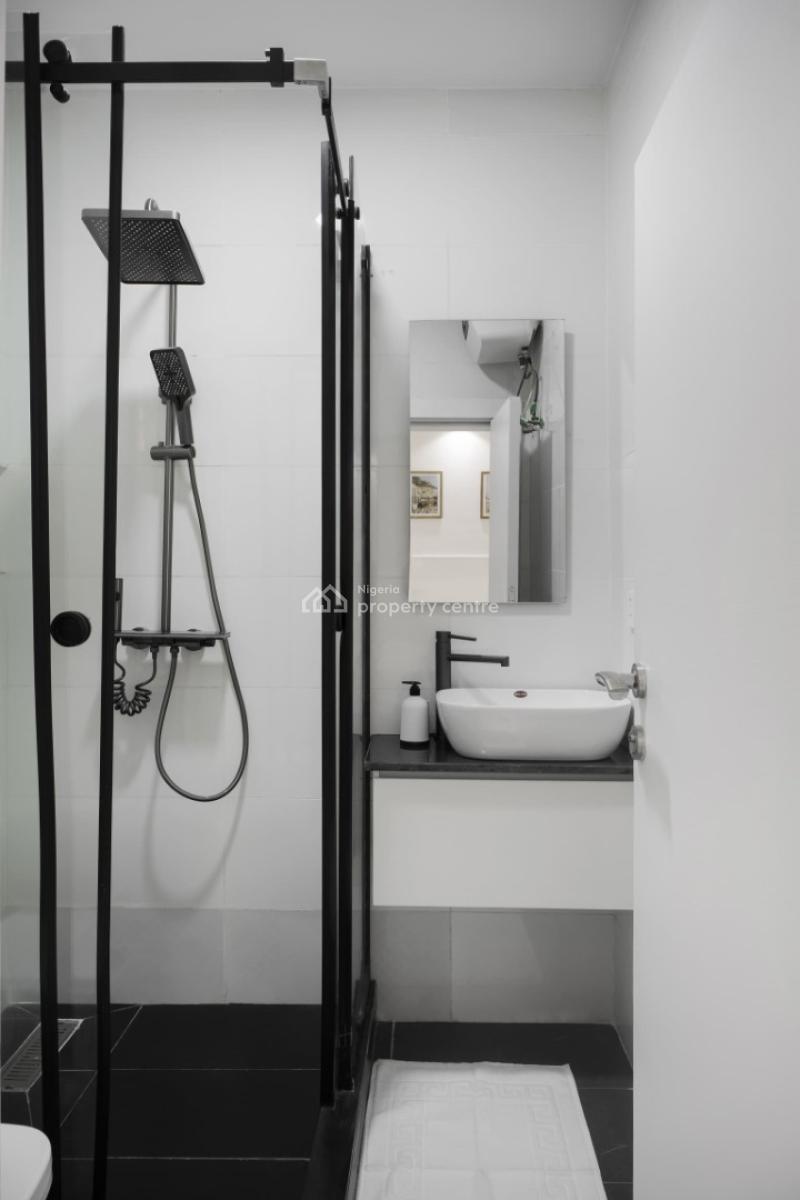 a Quiet Luxury Three-bedroom, Ikoyi, Lagos, Flat / Apartment Short Let