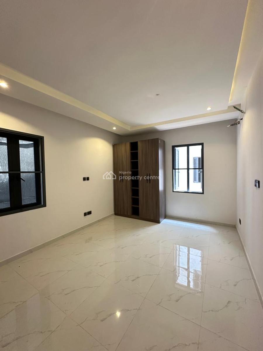 2 Bedroom Apartment with Bq at Ikate,lekki, Ikate, Lekki, Lagos, Flat / Apartment for Sale