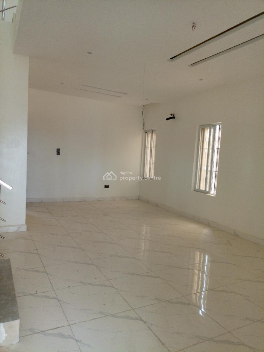 3bedroom Solar Powered & Very Spacious Duplex with Large Living Room, Dkk Bus Stop Sangotedo, Sangotedo, Ajah, Lagos, Semi-detached Duplex for Sale