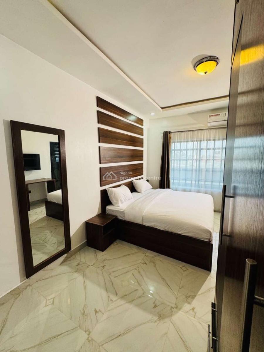 3 Bedroom Apartments, Ugbor G.r.a, Benin, Oredo, Edo, Flat / Apartment Short Let