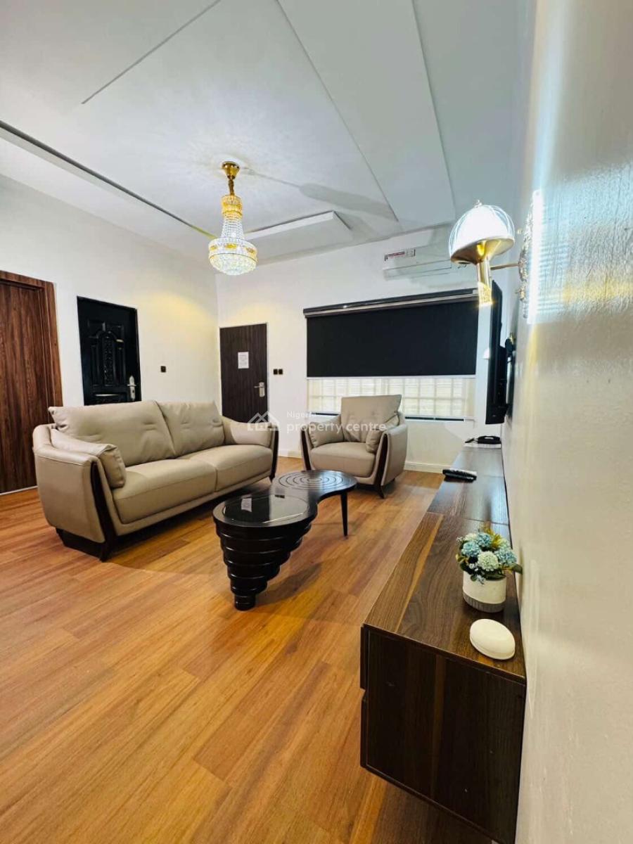 3 Bedroom Apartments, Ugbor G.r.a, Benin, Oredo, Edo, Flat / Apartment Short Let