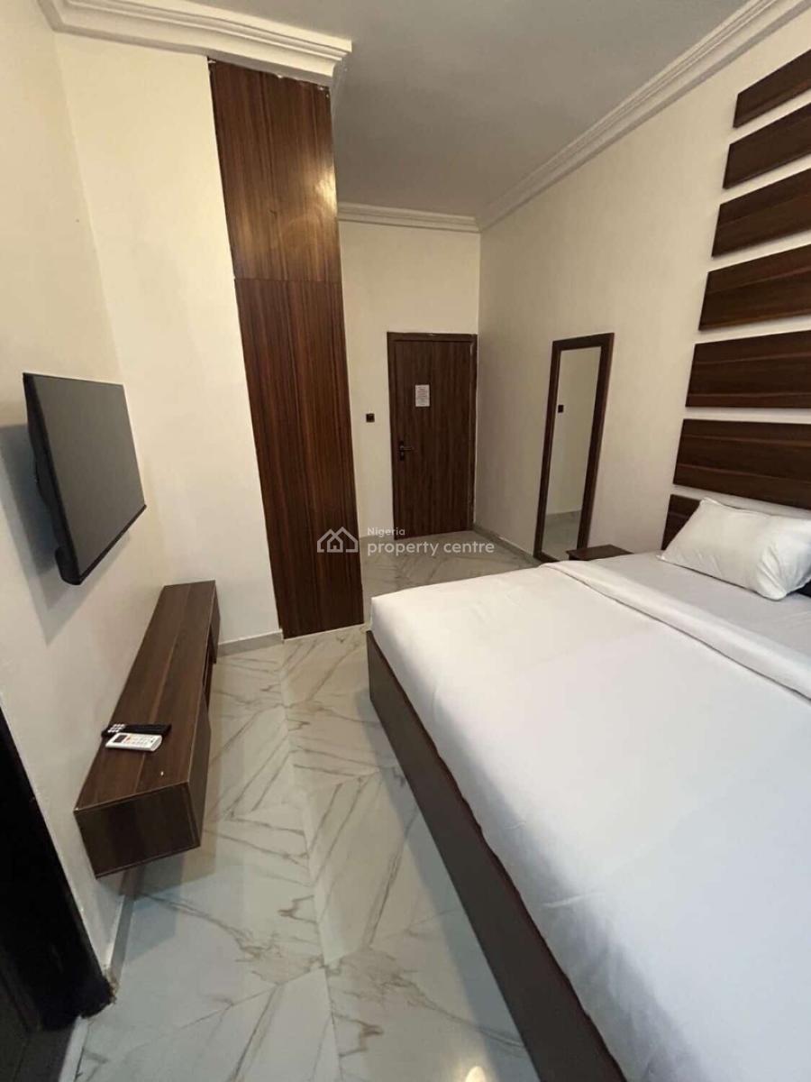 2 Bedroom Apartments, Ugbor G.r.a, Benin, Oredo, Edo, Flat / Apartment Short Let