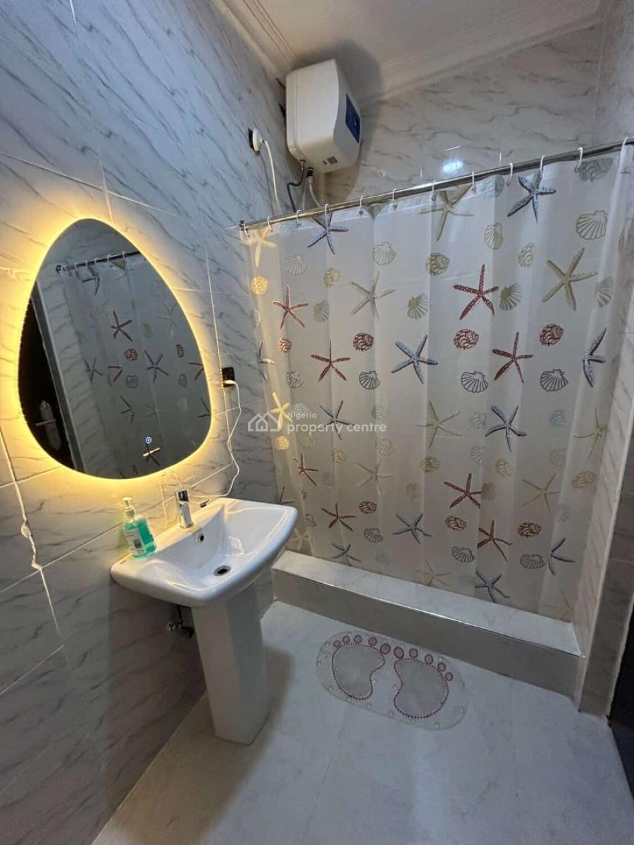 2 Bedroom Apartments, Ugbor G.r.a, Benin, Oredo, Edo, Flat / Apartment Short Let