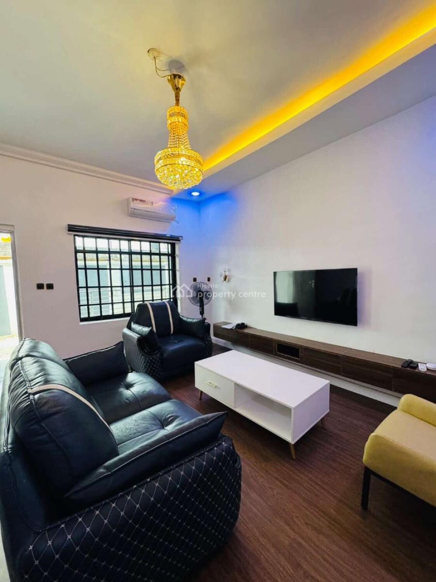 2 Bedroom Apartments, Ugbor G.r.a, Benin, Oredo, Edo, Flat / Apartment Short Let