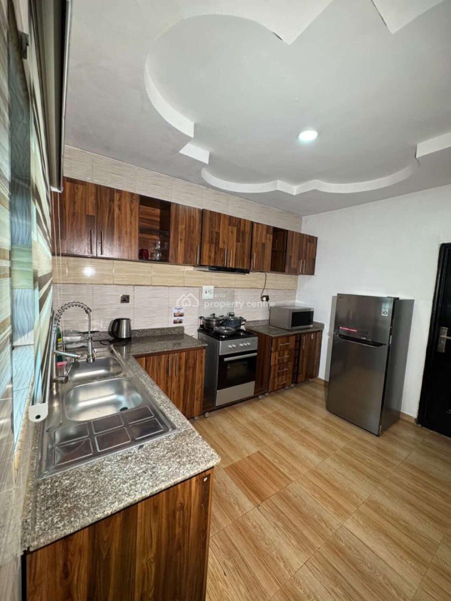 2 Bedroom Apartments, Ugbor G.r.a, Benin, Oredo, Edo, Flat / Apartment Short Let