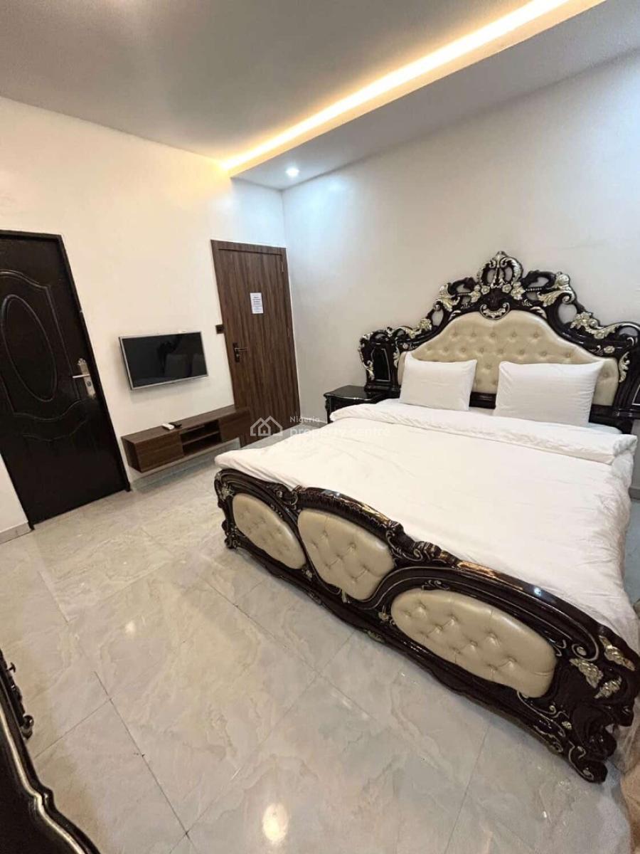 2 Bedroom Apartments, Ugbor G.r.a, Benin, Oredo, Edo, Flat / Apartment Short Let