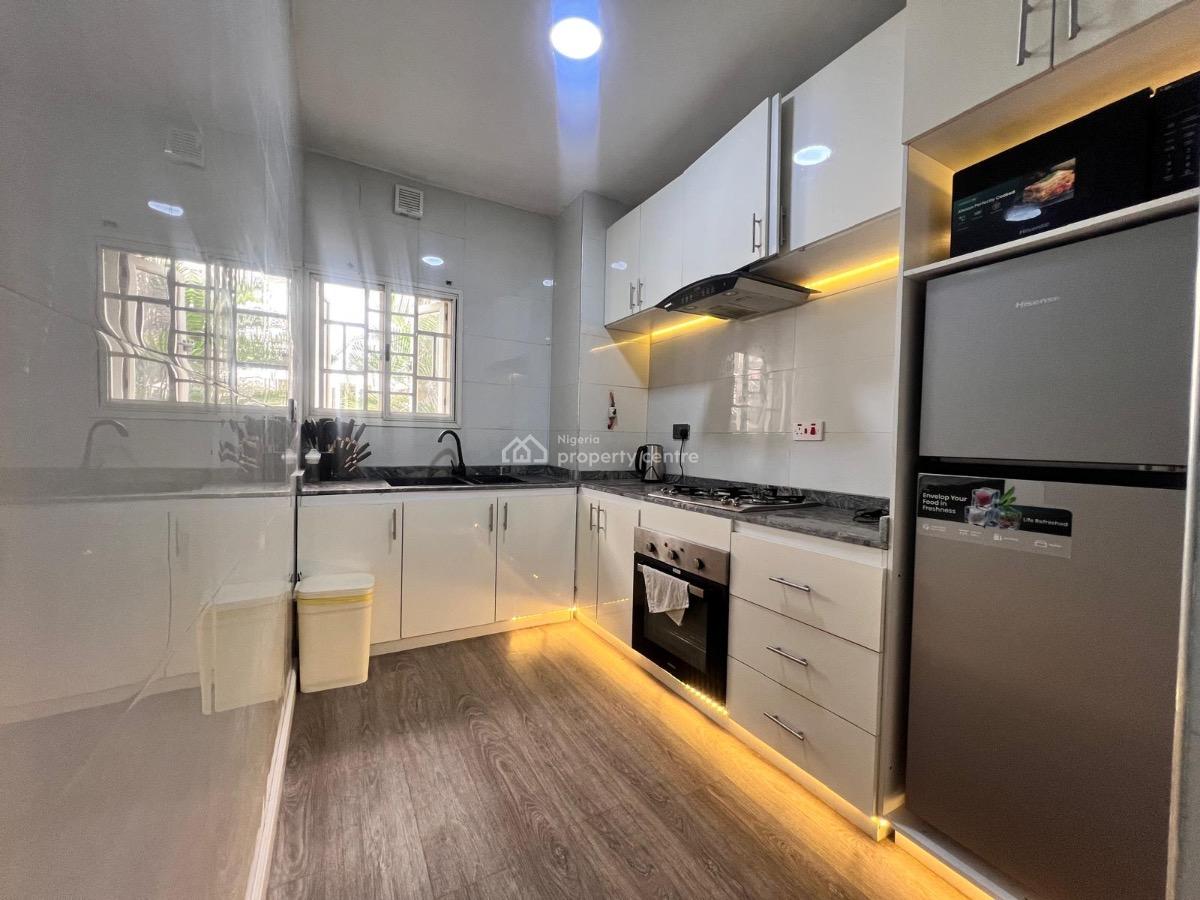 3 Bedroom Apartment, Lekki Phase 1, Lekki, Lagos, Flat / Apartment Short Let