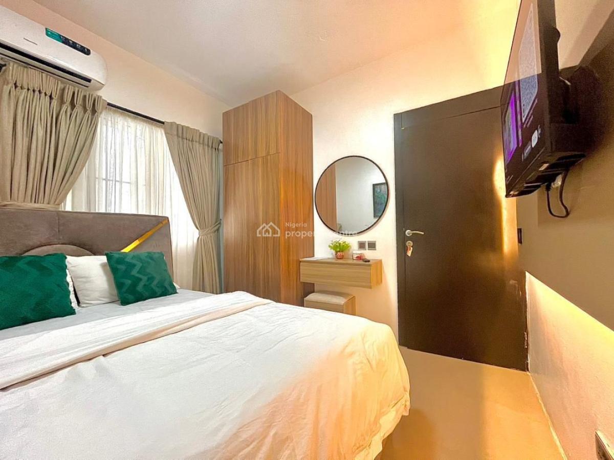 Sophisticated 3 Bedroom Maisonette with Top Notch Amenities Available, Lekki Phase 1, Lekki, Lagos, Flat / Apartment Short Let