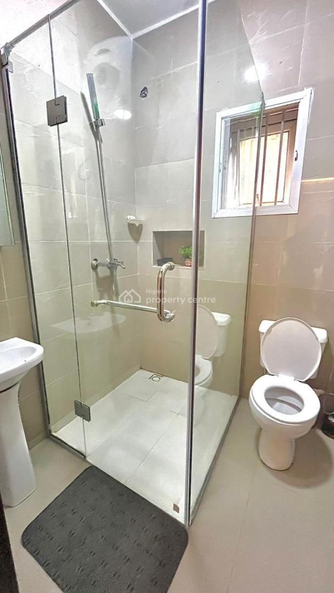 Sophisticated 3 Bedroom Maisonette with Top Notch Amenities Available, Lekki Phase 1, Lekki, Lagos, Flat / Apartment Short Let