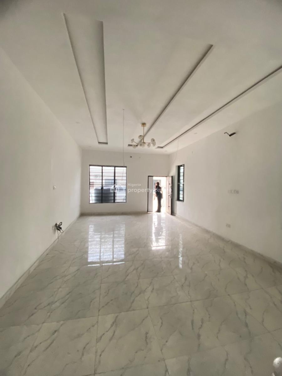 4bedroom Semi Detached Duplex in a Serene Neighborhood, Orchid Road, Lekki, Lagos, Semi-detached Duplex for Sale