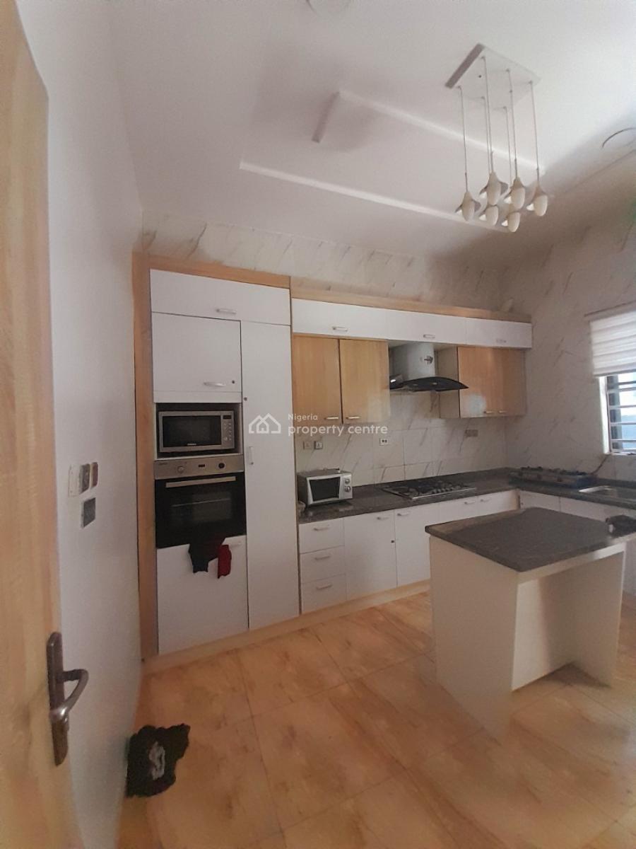 Furnished Bq in a Shared Apartment in an Estate Along Orchid Road, Orchid Road, Lekki, Lagos, Self Contain (single Rooms) for Rent