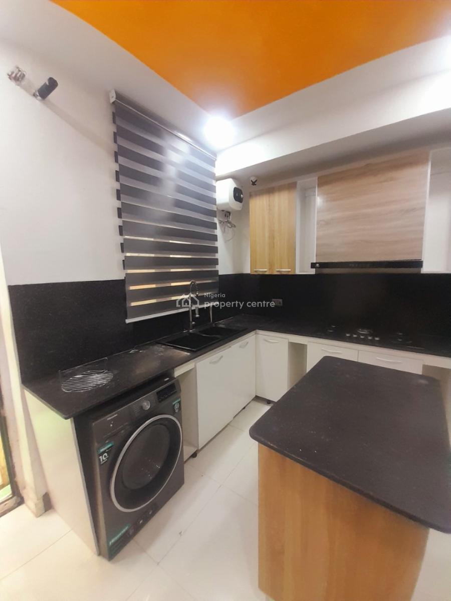 Furnished & Serviced Room in a Duplex (shared Apartment), Orchid Road, Lekki, Lagos, Self Contain (single Rooms) for Rent