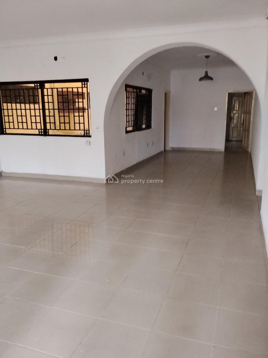 Three Bedroom Flat, Lekki Phase 1, Lekki, Lagos, Flat / Apartment for Rent
