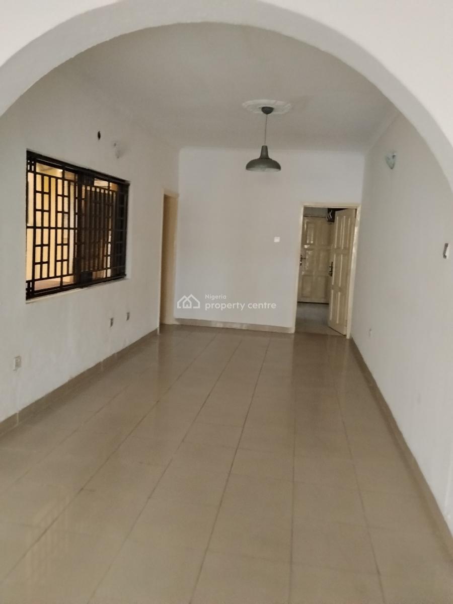 Three Bedroom Flat, Lekki Phase 1, Lekki, Lagos, Flat / Apartment for Rent
