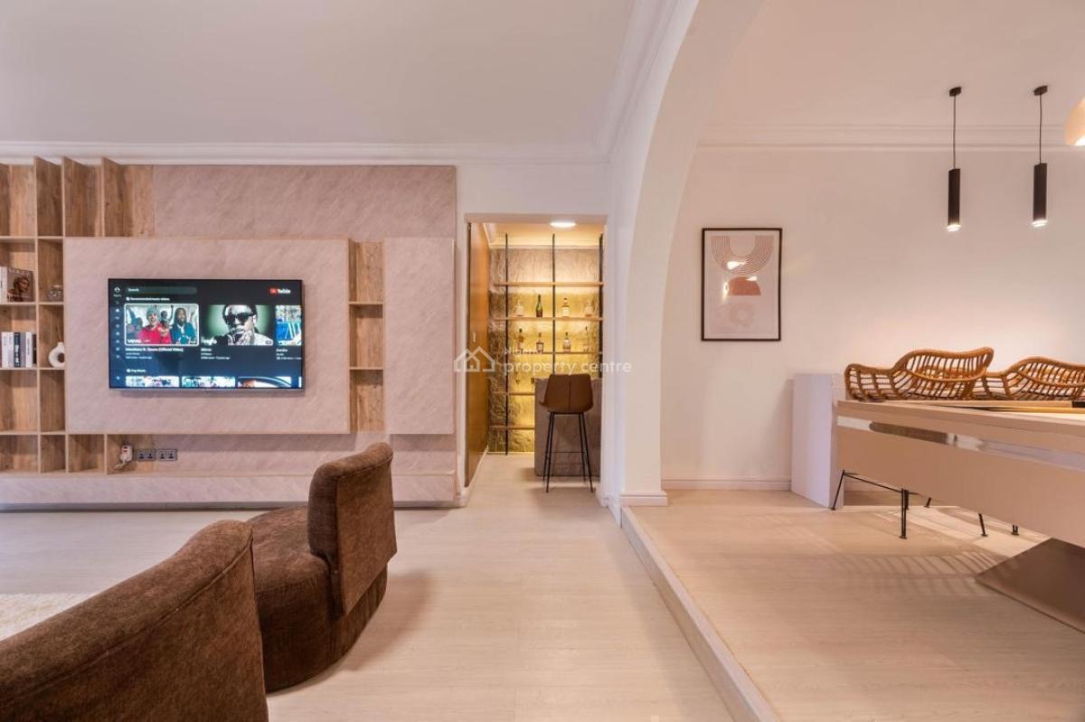 Luxury Three Bedroom with Water Front, Swimming Pool and Ps5, Lekki Phase 1, Lekki, Lagos, Flat / Apartment Short Let