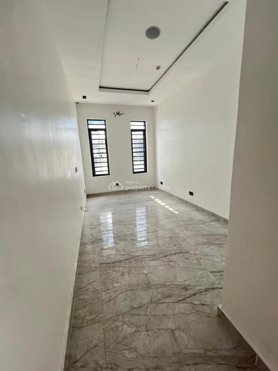 4 Bedroom Terrace with Boys Quarters and Inverter, Lekki Phase 1, Lekki, Lagos, Terraced Duplex for Sale