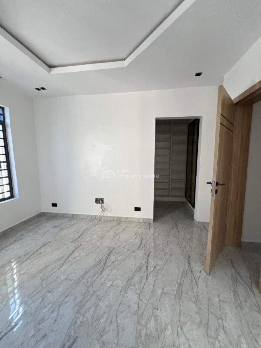 4 Bedroom Terrace with Boys Quarters and Inverter, Lekki Phase 1, Lekki, Lagos, Terraced Duplex for Sale