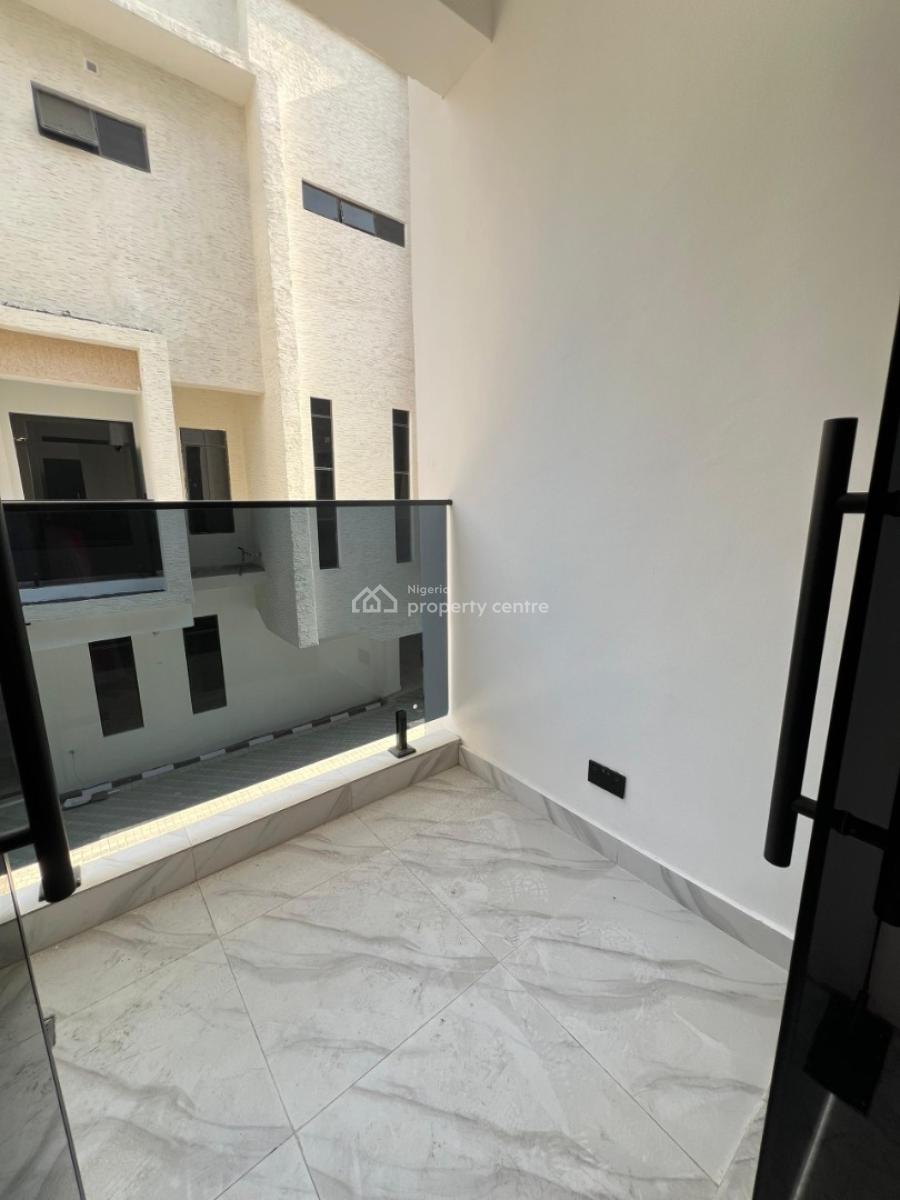 4 Bedroom Terrace with Boys Quarters and Inverter, Lekki Phase 1, Lekki, Lagos, Terraced Duplex for Sale