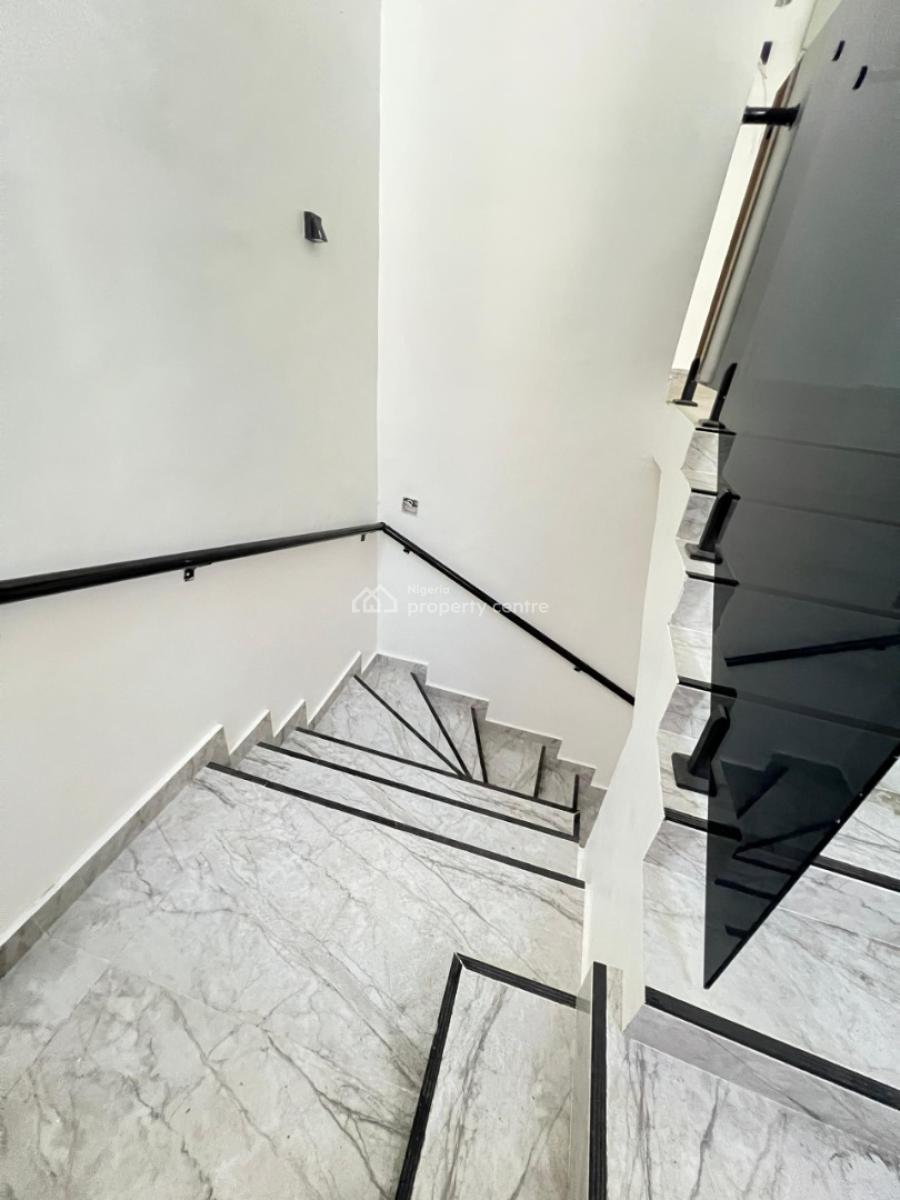 4 Bedroom Terrace with Boys Quarters and Inverter, Lekki Phase 1, Lekki, Lagos, Terraced Duplex for Sale