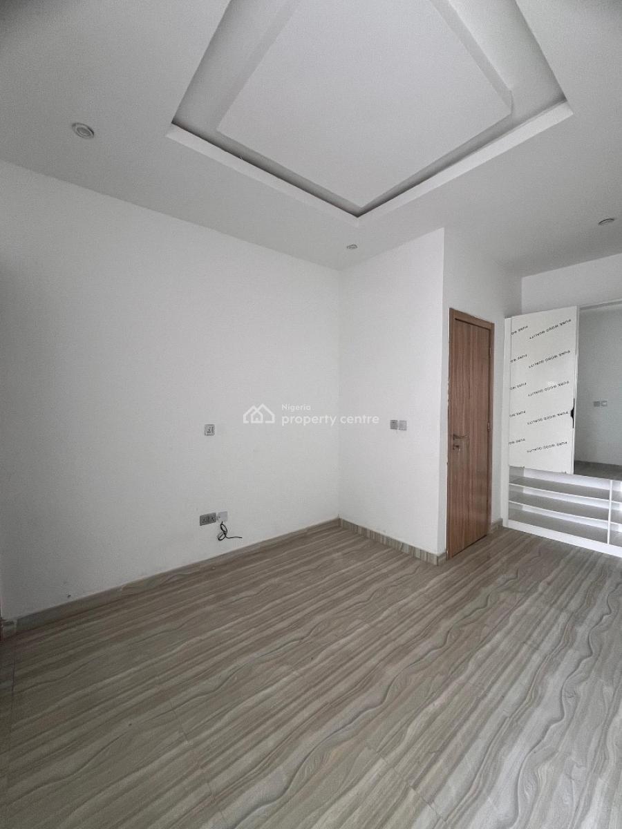 Lovely 4 Bedroom Terrace, Chevron, Lekki Phase 1, Lekki, Lagos, Terraced Duplex for Sale