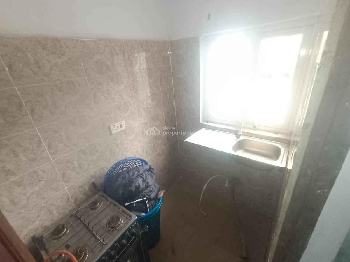 1 Bedroom Mini Flat, Thomas Estate Nepa Office.., Ajah, Lagos, Mini Flat (room and Parlour) for Rent