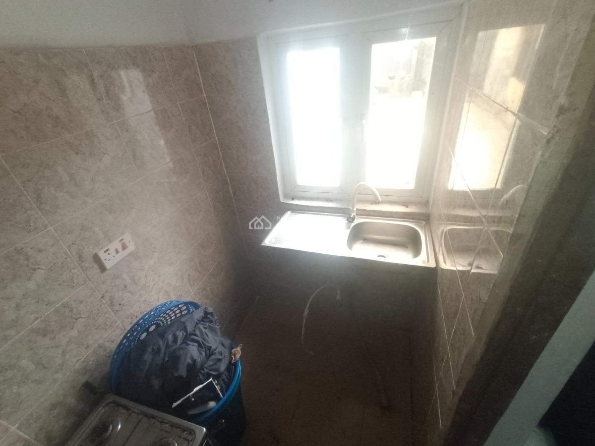 1 Bedroom Mini Flat, Thomas Estate Nepa Office.., Ajah, Lagos, Mini Flat (room and Parlour) for Rent