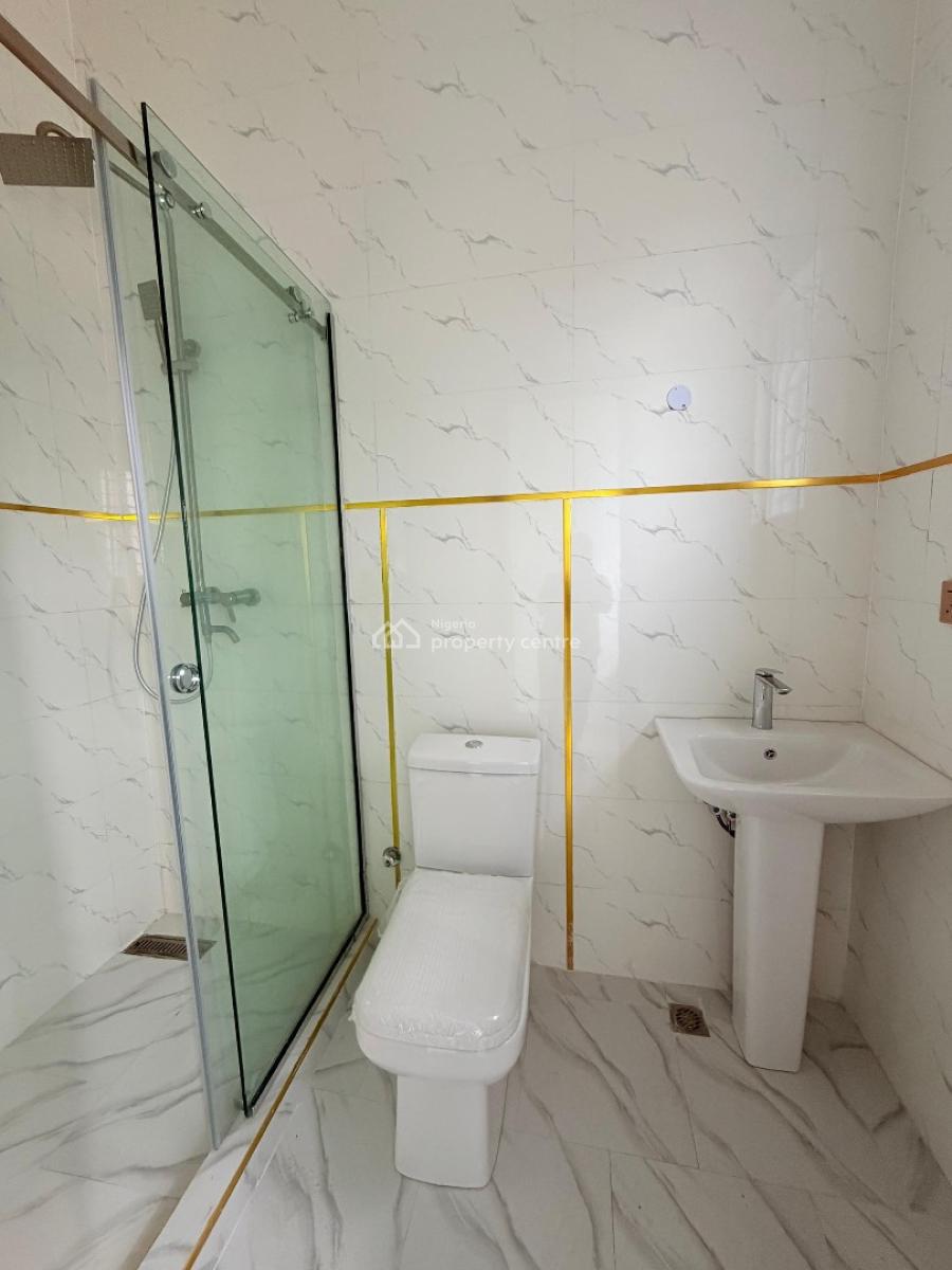 a Stunning Bright 4 Bedroom Terrace with Rooftop View, Ajah, Ajah, Lagos, Terraced Duplex for Sale