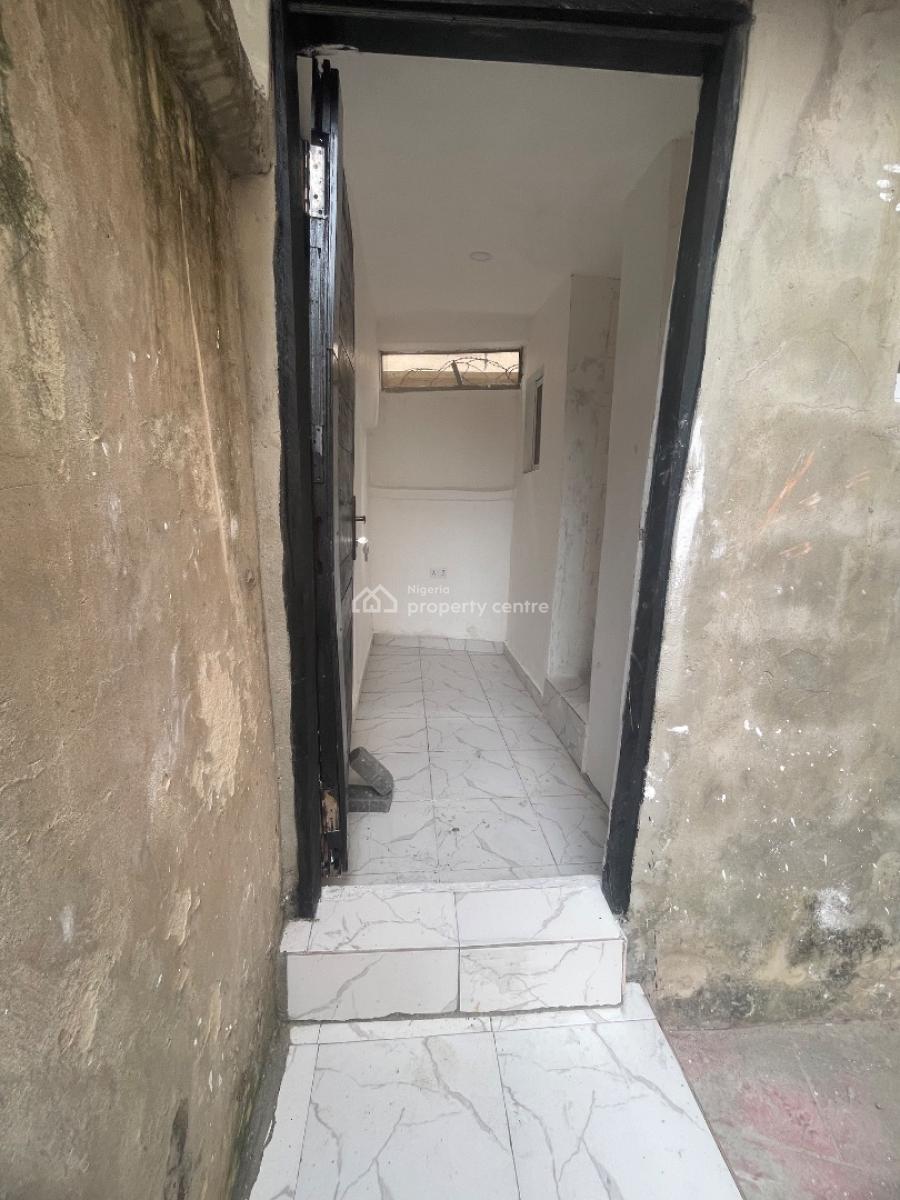 Self Contain Bq, Westend Estate, Ikota, Lekki, Lagos, Flat / Apartment for Rent