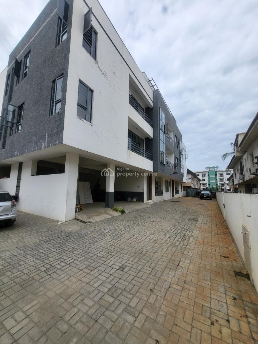 Self Serviced 2bedroom Apartment in a Serene Area, Ikota, Lekki, Lagos, Flat / Apartment for Rent