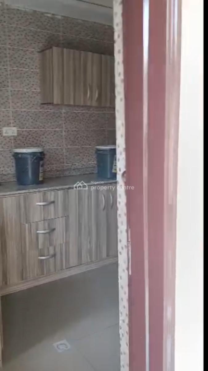 Well Maintained 2bedroom Flat, Majek, Sangotedo, Ajah, Lagos, Flat / Apartment for Rent