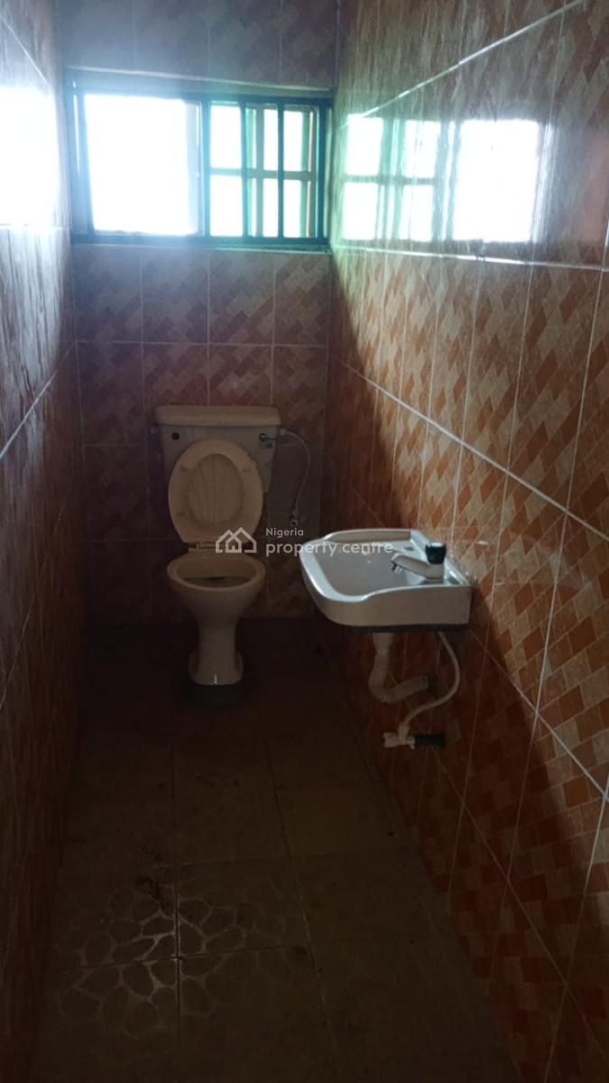 3 Bedroom Flat Upstairs, Atlantic View Estate Off Alpha Beach Road Chevron Axis, Lekki, Lagos, Flat / Apartment for Rent