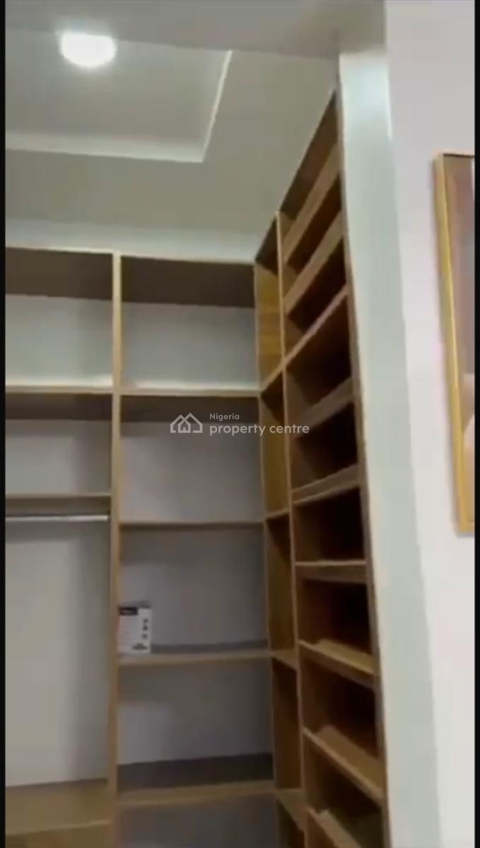 Fully Furnished Standard 2bedroom, Yabatech Gra, Yaba, Lagos, Flat / Apartment for Sale