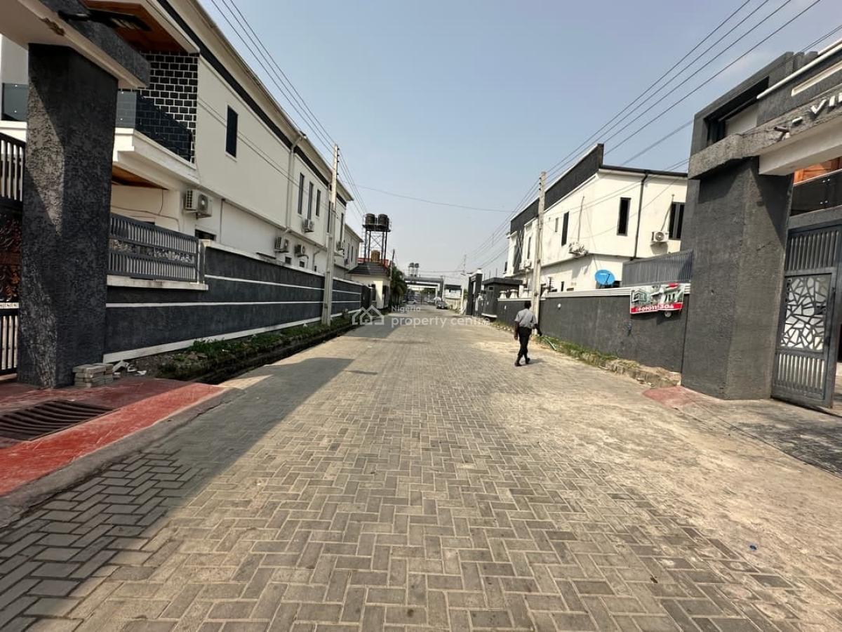 Bran New 4 Bedrooms Semi Detached Duplex with Bq, Orchid Road Lekki, Lekki Phase 2, Lekki, Lagos, Semi-detached Duplex for Rent